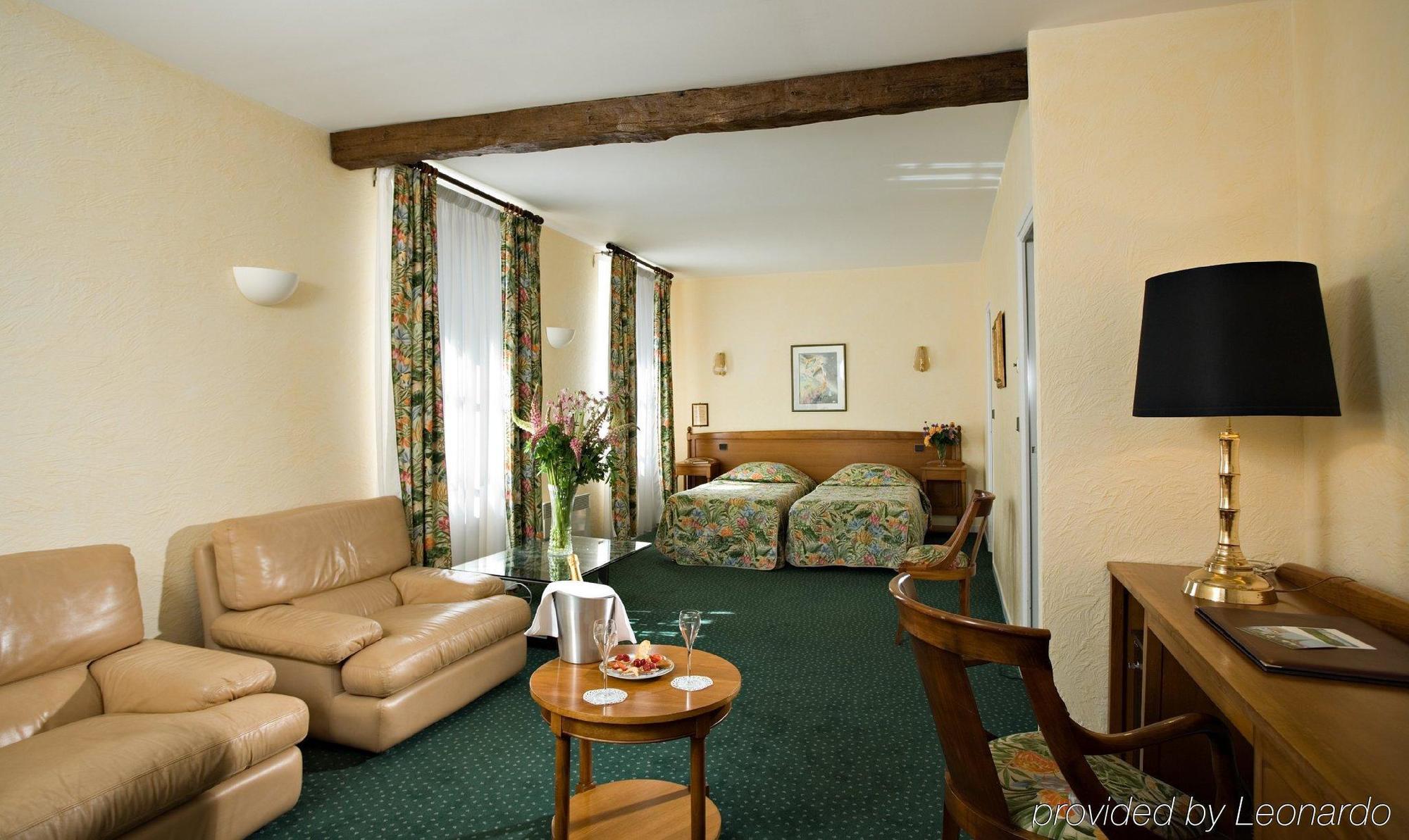 Hotel Les Ursulines Autun Habitación foto